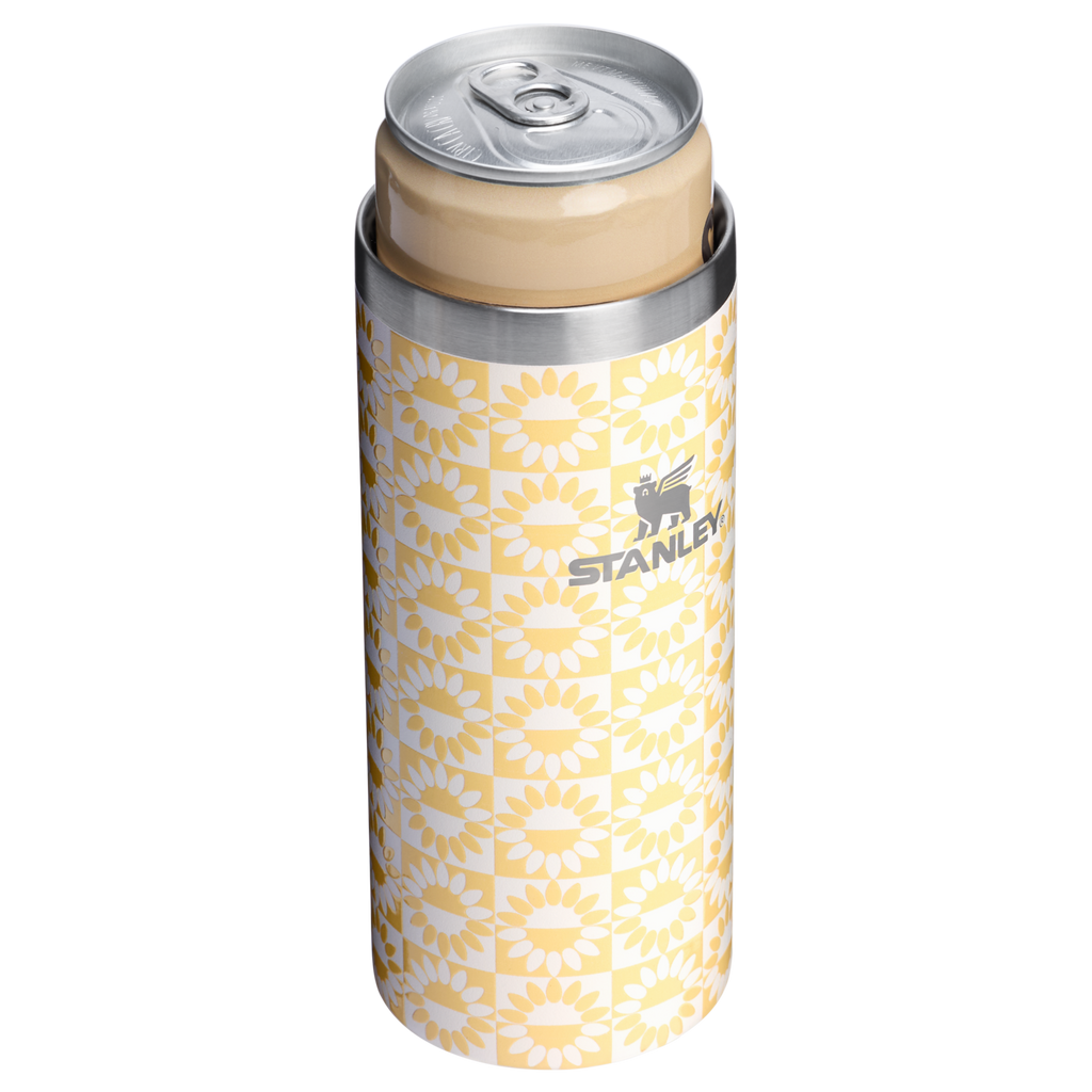 Heavy-Duty Tote The Everyday Slim Can Cooler Cup | Stanley Create D300G - Compact All-Weather Soft-Sided Cooler Backpack Detail